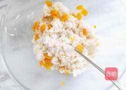 肉松三角饭团的做法图解4