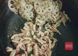藕片炒肉丝的做法图解4