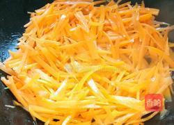胡萝卜炒芹菜的做法图解3