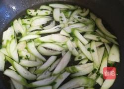 丝瓜粉丝鸡蛋汤的做法图解5