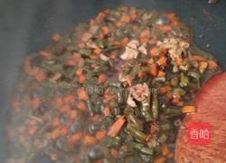 豇豆角胡萝卜肉丁打卤面的做法图解8