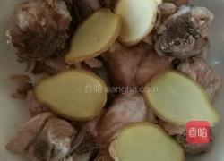 冬瓜黄豆排骨汤的做法图解2