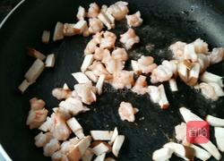 虾仁蛋包饭的做法图解5