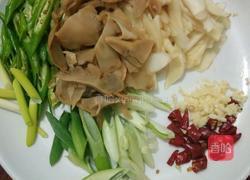 仔姜肉片的做法图解1