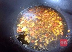 蒜蓉辣椒淋秋葵的做法图解4