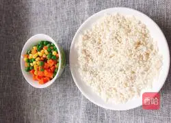 Illustration of how to make vegetable glutinous rice balls 1