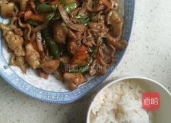 家常青椒炒肥肠的做法图解5