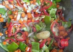 虾仁火腿披萨的做法图解3