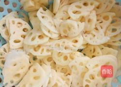 莲藕烧肉的做法图解1