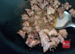 红萝卜炖牛肉的做法图解3