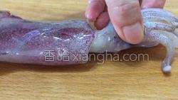 鲜鱿豆腐的做法图解3