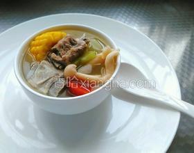 時(shí)蔬排骨湯