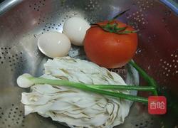 鸡蛋蕃茄刀削面的做法图解1