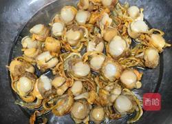 小扇贝肉炒苦瓜的做法图解2