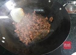 黑椒牛肉青豆盖的做法图解6