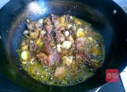 青椒焖鸡块的做法图解6