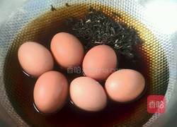 茶叶鸡蛋的做法图解1
