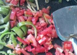 西红柿青椒炒鸡蛋的做法图解6