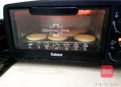 Illustration of how to make Portuguese egg tarts without evaporated milk 5