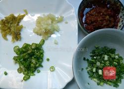 凉拌黄瓜木耳的做法图解5