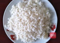 鸡蛋炒饭的做法图解1