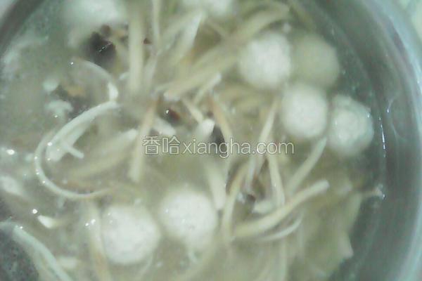 圆子茶树菇汤