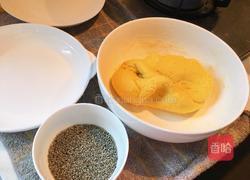 油炸版甜甜圈和南瓜芝麻小丸子的做法图解3