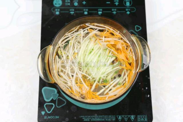 适量黄瓜丝