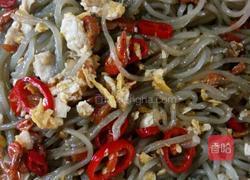 鸡蛋虾仁红椒粉丝面(中氏龙卷风面)的做法图解12