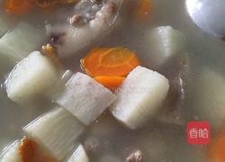 猪尾巴山药胡萝卜汤的做法图解3
