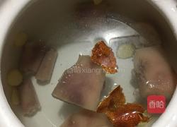 猪尾巴山药胡萝卜汤的做法图解1