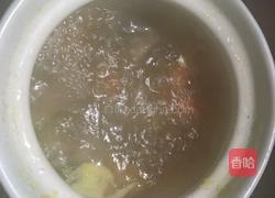 猪尾巴山药胡萝卜汤的做法图解2