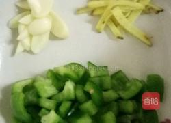 素炒千张的做法图解1