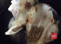 炸猪皮拆骨肉粉丝汤的做法图解4