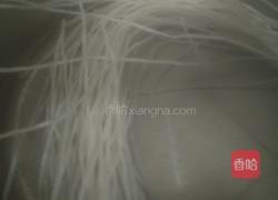 红烧肉炖鸡腿粉条的做法图解2