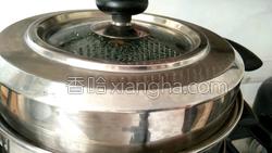 南瓜虾仁鸡蛋羹的做法图解12