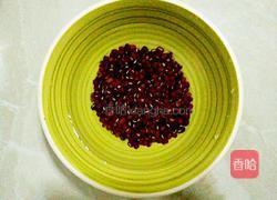 紅棗紅豆花生養(yǎng)顏豆?jié){的做法圖解2