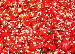 豆豉蒜蓉辣椒酱的做法图解2