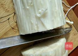 金针菇蒸腊肠的做法图解2