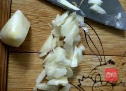 金针菇蒸腊肠的做法图解5