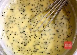 黑芝麻蛋卷的做法图解8