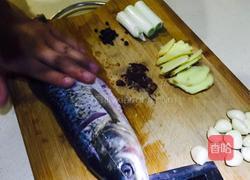 家常炖鱼的做法图解4