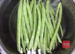榄菜肉末四季豆的做法图解1