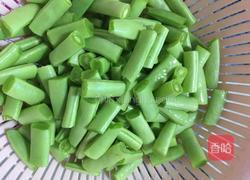 榄菜肉末四季豆的做法图解2