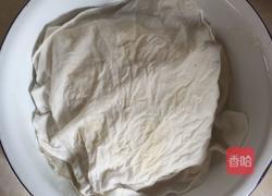 香菇粉丝猪肉包子的做法图解1