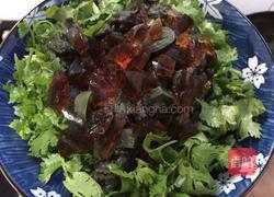 皮蛋拌香菜的做法图解7