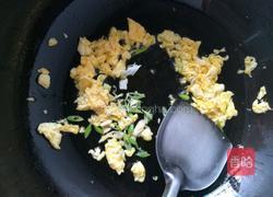 五彩蛋炒饭的做法图解8