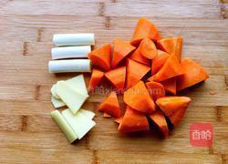 胡萝卜炖排骨的做法图解2