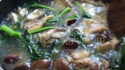 香菇鸡汤面的做法图解6