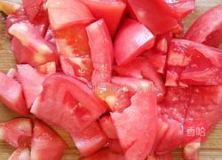 西红柿排骨汤的做法图解1